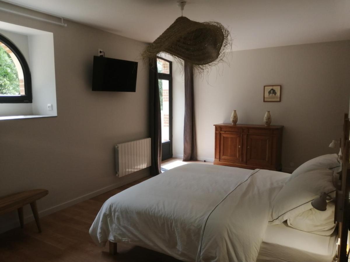 Chambres D'Hotes De La Pilatiere Persac Экстерьер фото